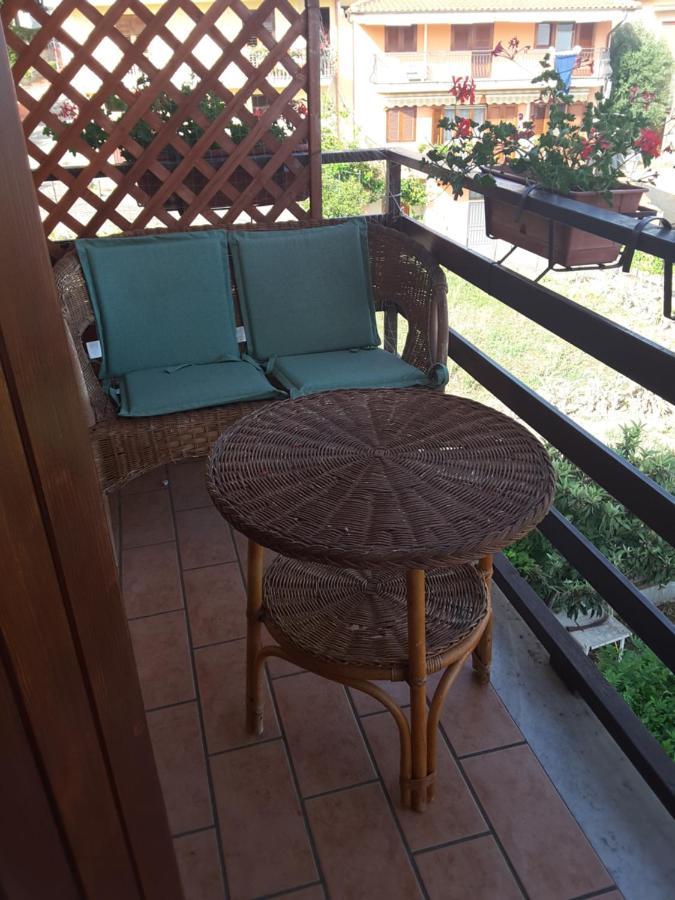 Mansarda Fiorita Acomodação com café da manhã Abatemarco Exterior foto